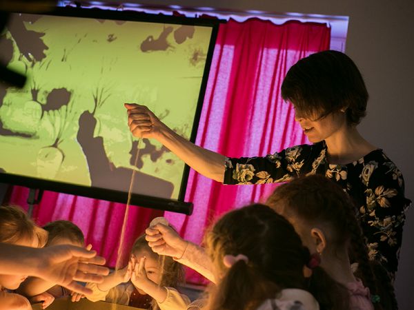 Мастер-класс по рисованию песком для детей в Екатеринбурге.